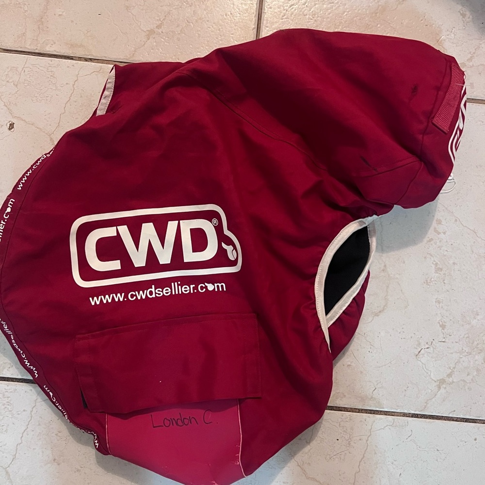Cwd saddle cover with carry strap size large